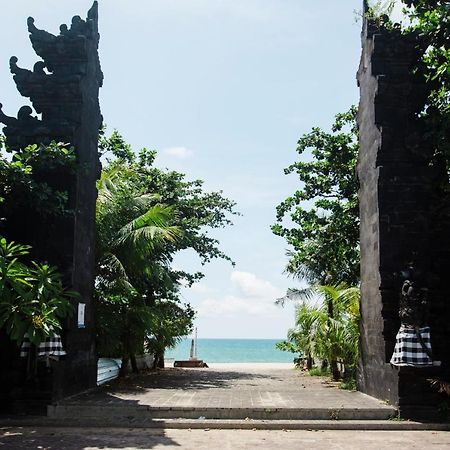 Bed and Breakfast Donguri House Bali Джимбаран Екстер'єр фото